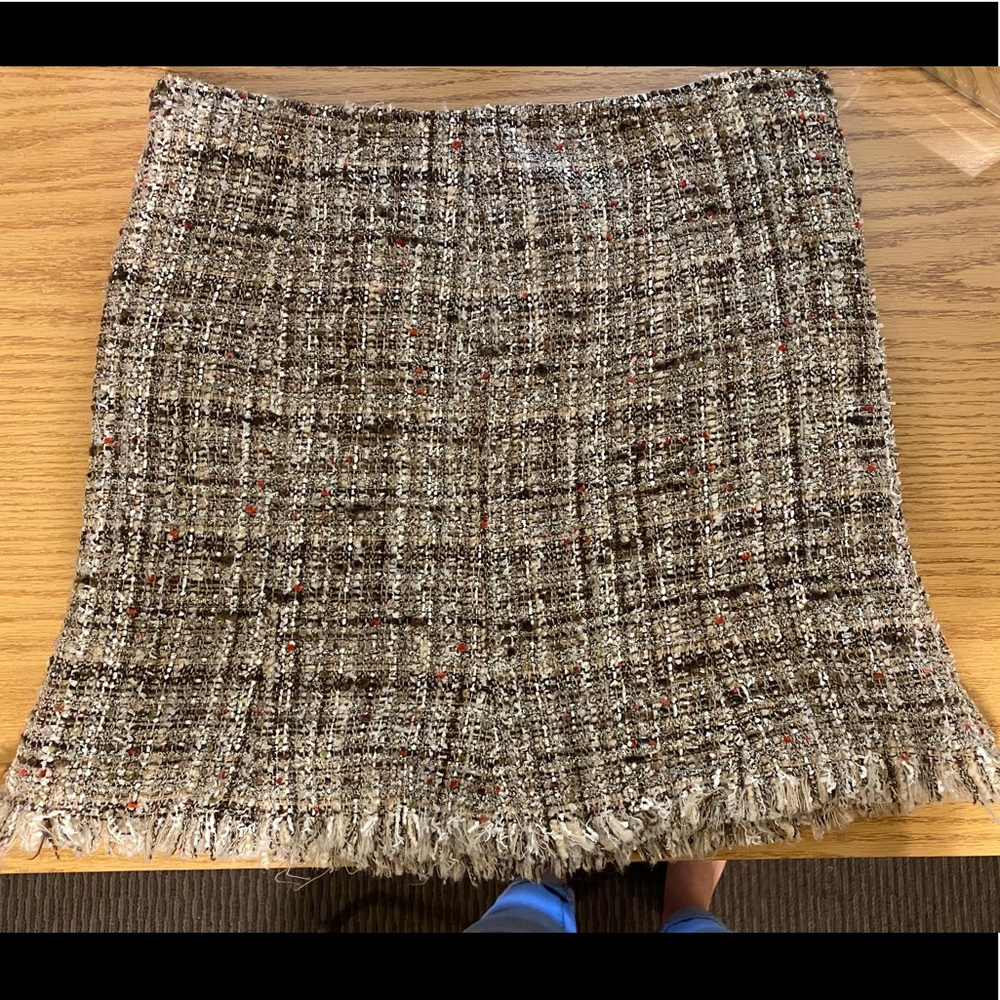 Tweed mini skirt